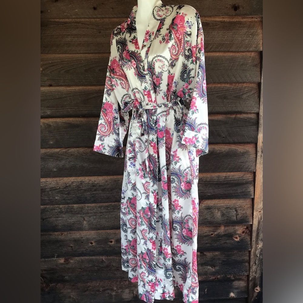 Cachet Paisley Floral Robe Satin Tie Waist Robe Women’s Size M Vintage